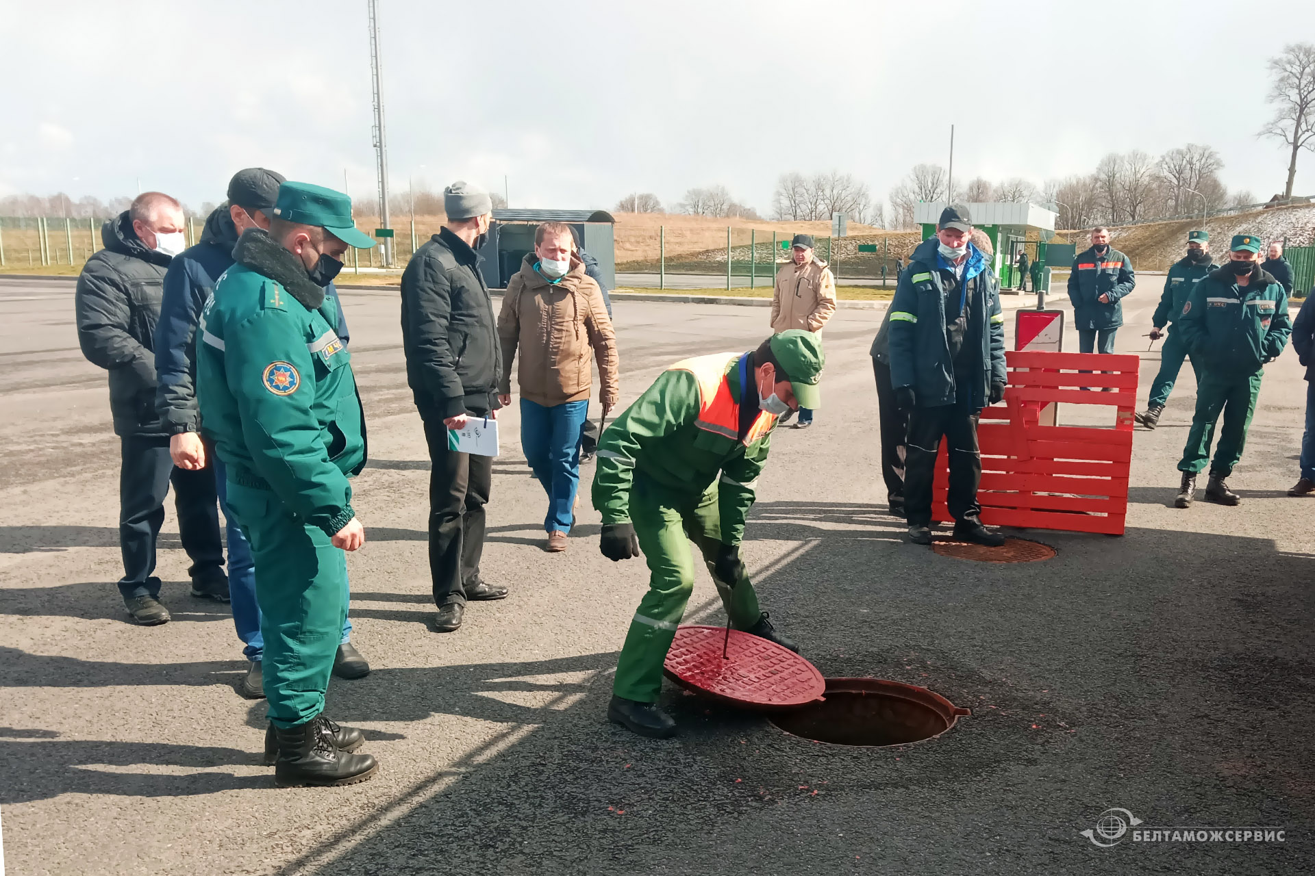 Обучение работников пожарной дружины в ТЛЦ «Каменный Лог-Белтаможсервис»